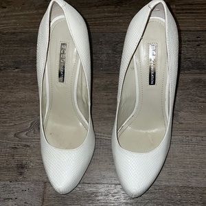 White stiletto heals